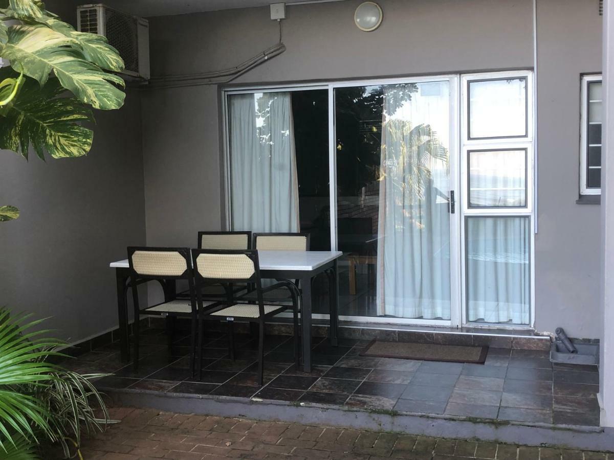 Sunrise Beach Resort 아만짐토티 외부 사진